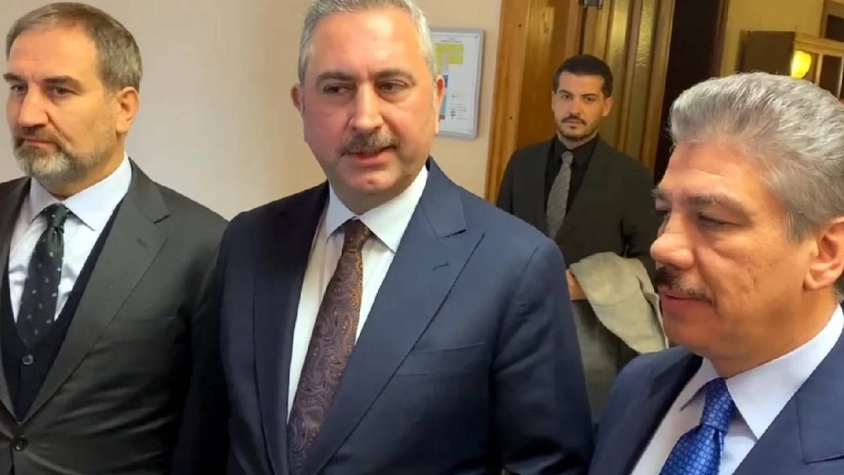 AK Parti'nin 'Terörsüz Türkiye' raporu mecliste: 'Umut hakkı' yer almıyor