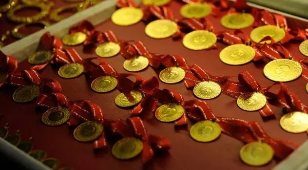 Altın fiyatları düştü: İşte gram altın, Cumhuriyet ve çeyrek altın fiyatları