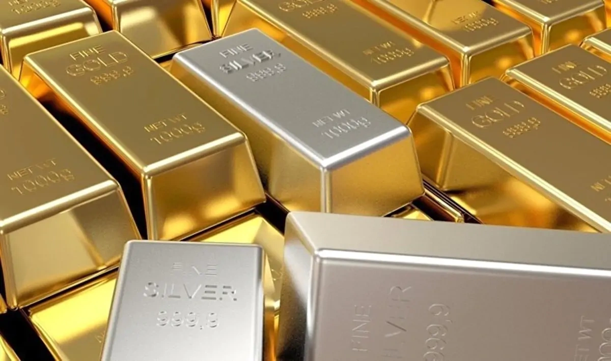 Altın ve gümüş rekor kırdı: Trump'ın Çin hamlesi piyasaları salladı