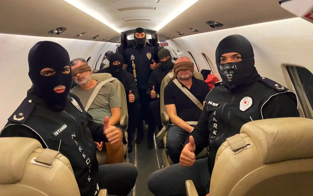 BAE'de yakalanan CHROOKE örgütü elebaşı Türkiye'ye getirildi