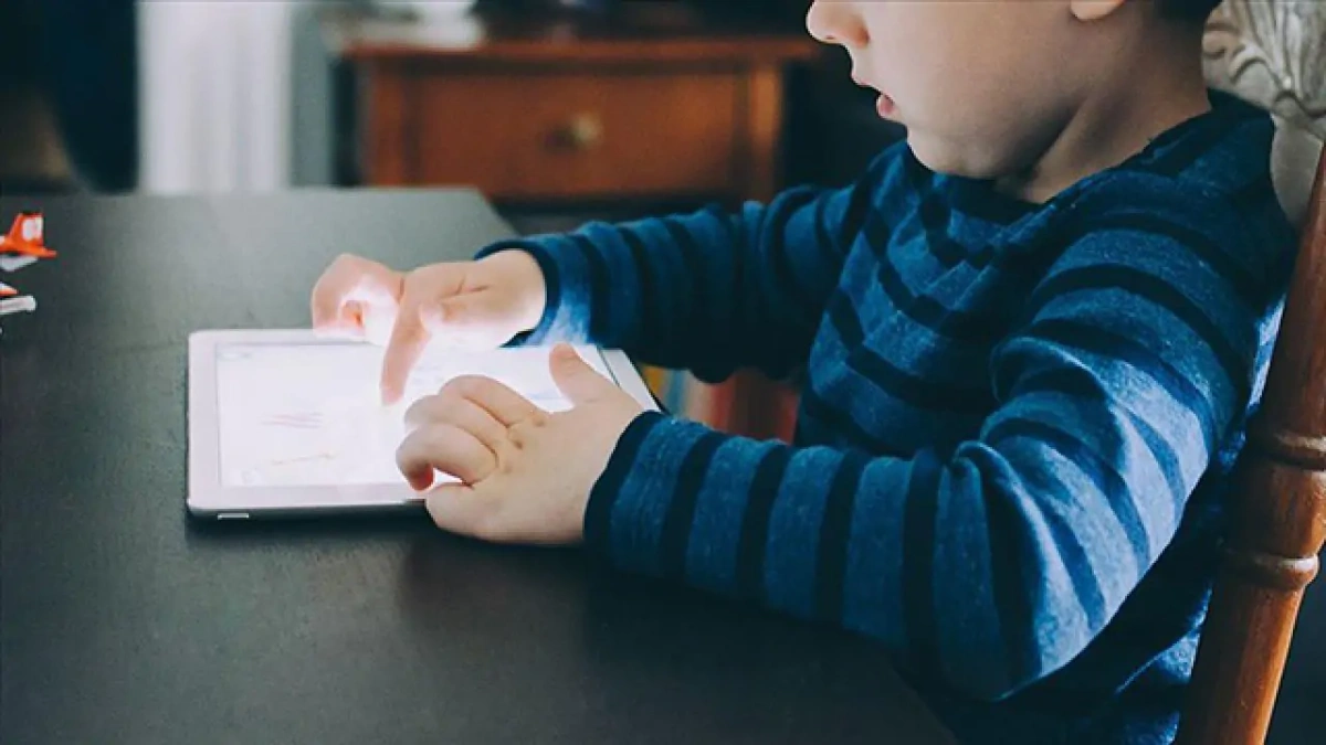 Bakan Uraloğlu'ndan sosyal medya düzenlemesi: Çocuklar için ebeveyn onayı geliyor