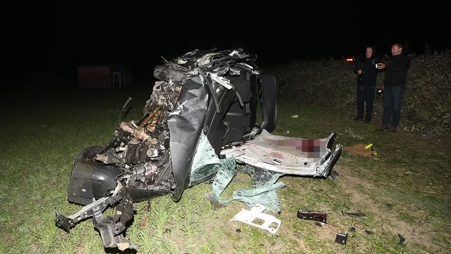 Çanakkale'de polis kaçağı sürücü ters yöne girdi: 5 ölü