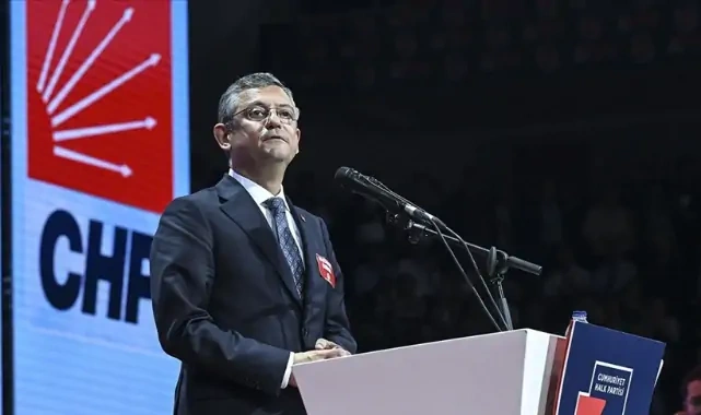 CHP lideri Özel'den parti içi eleştirilere sert yanıt: Kucaklaşmak istemeyenler var