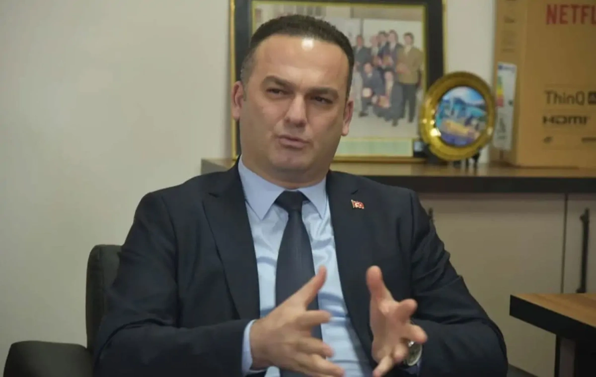 CHP'li belediye başkanı 16 yaşındaki kıza tacizden tutuklandı