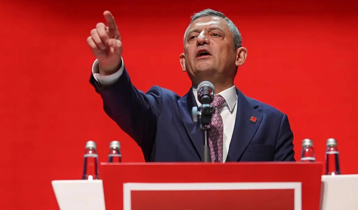 CHP'nin 39. Olağan Kurultayı başladı: Yeni parti programı oybirliğiyle kabul edildi