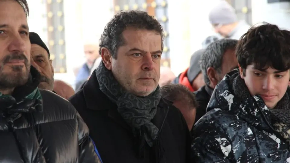 Cüneyt Özdemir'in annesi Hamiyet Özdemir son yolculuğuna uğurlandı