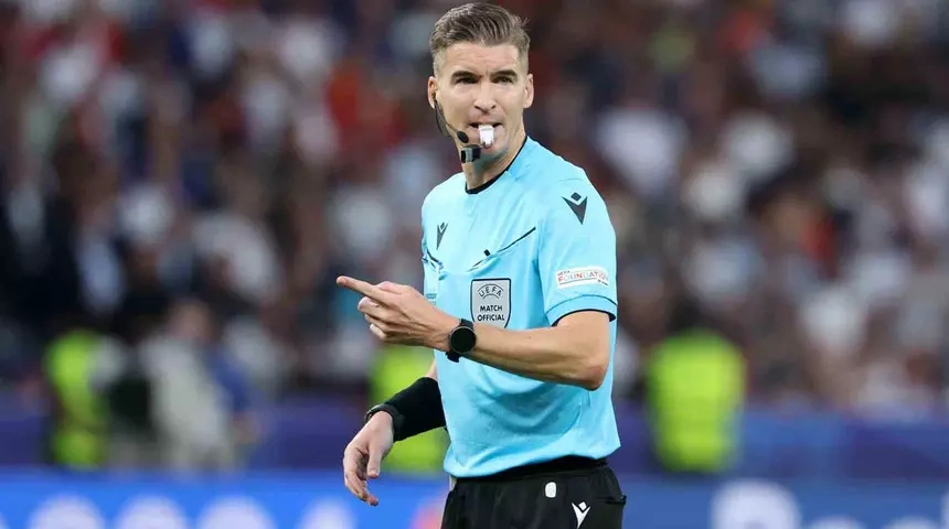 Dünya Kupası Play-Off'unda kritik maçın hakemi açıklandı