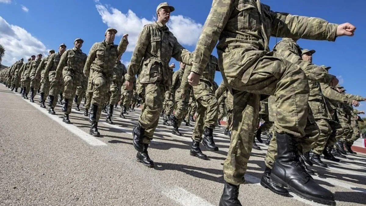 Düz tabanlık askerlik için engel mi, değil mi?