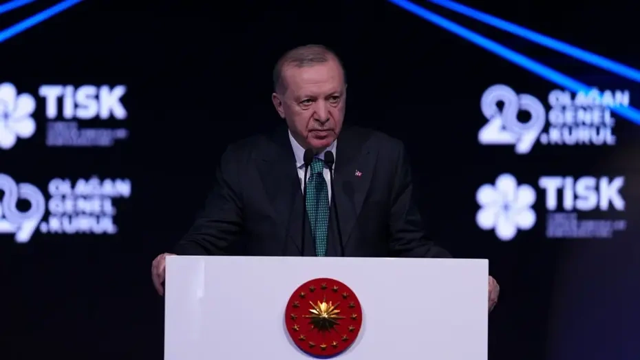 Erdoğan'dan asgari ücret açıklaması: İşverenlere 'elini taşınmak adına koy' çağrısı