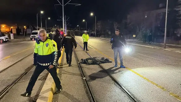 Eskişehir'de korkunç kaza: Yarışan araç 3 genci ezdi