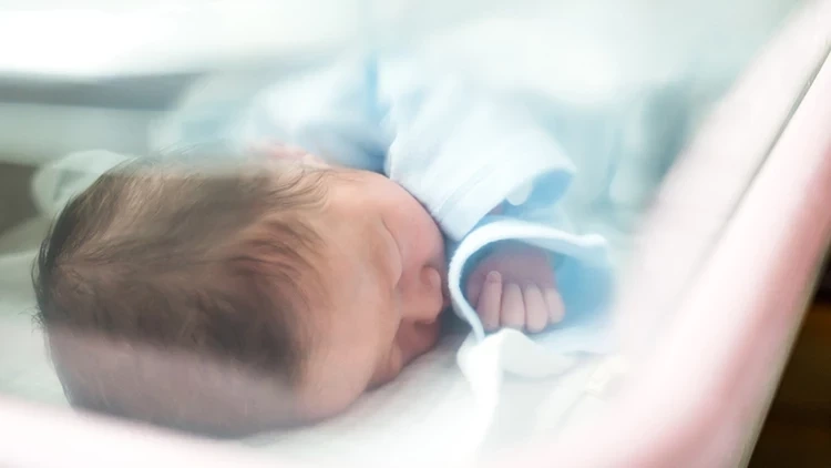 Fatih'te 2 aylık bebek ihmal sonucu öldü: 4 kişi tutuklandı