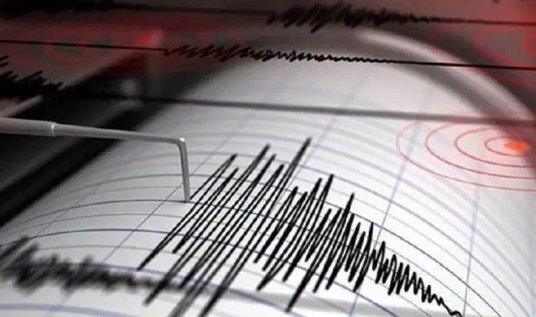 Filipinler'de 7.6 şiddetinde deprem: Tsunami alarmı verildi