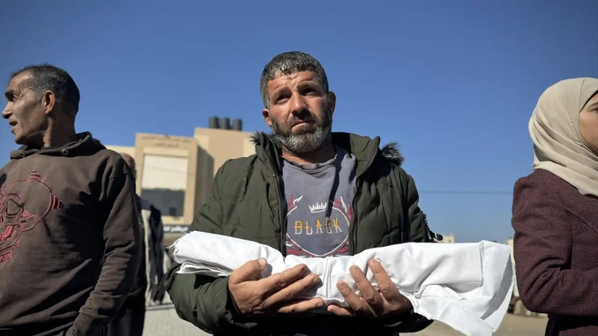 Gazze'de insani kriz derinleşiyor: 7 günlük bebek soğuktan hayatını kaybetti