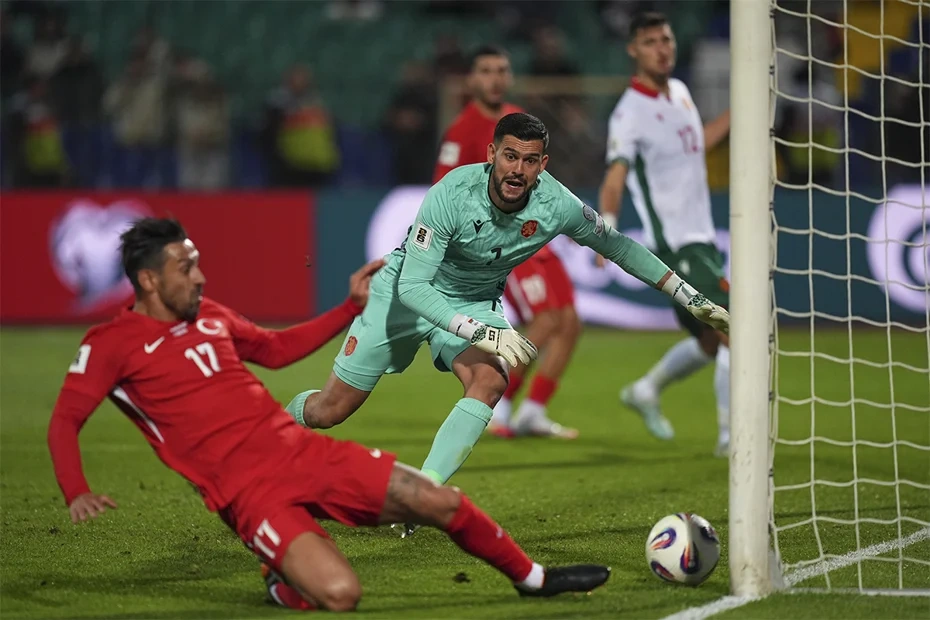 İrfan Can Kahveci sakatlandı: Milli takım kadrosundan çıkarıldı