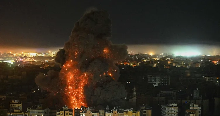 İsrail Tahran'daki mitingi vurdu, ABD 'en büyük saldırı bugün' dedi