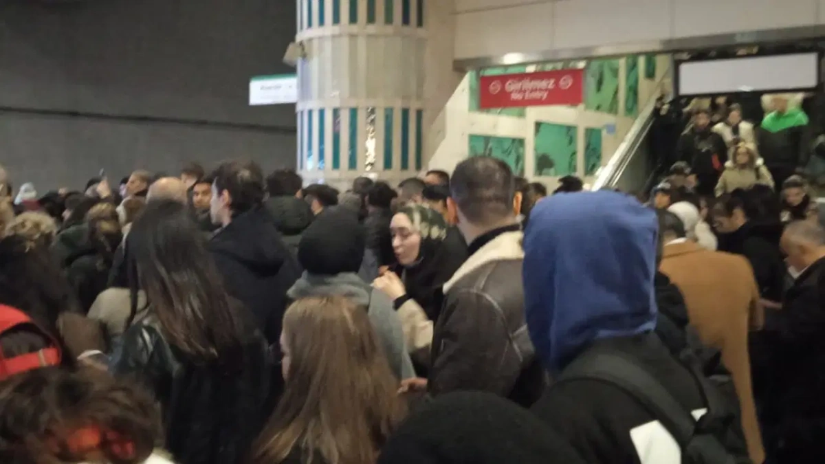İstanbul'da metro hattında intihar girişimi: Şişhane istasyonu kapatıldı