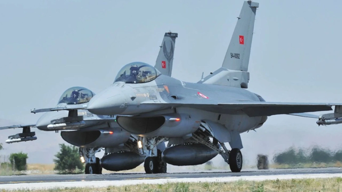 Karadeniz'den gelen İHA Türk F-16'ları tarafından düşürüldü