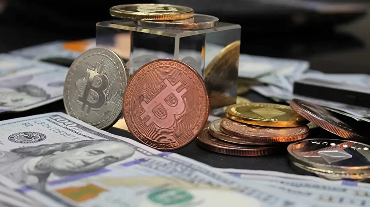 Kripto ve altın piyasasında çöküş yaşanıyor, uzman yatırımcıları uyardı