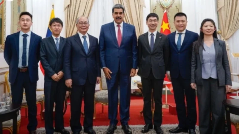 Maduro, ABD operasyonundan önce Çinli diplomatlarla bir araya geldi