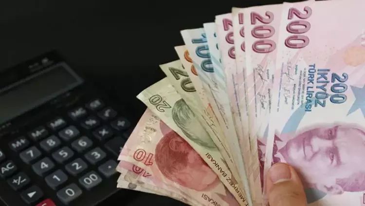 Mevduat faizleri düşüşe geçti: Paranızı nereye yatırmalısınız?