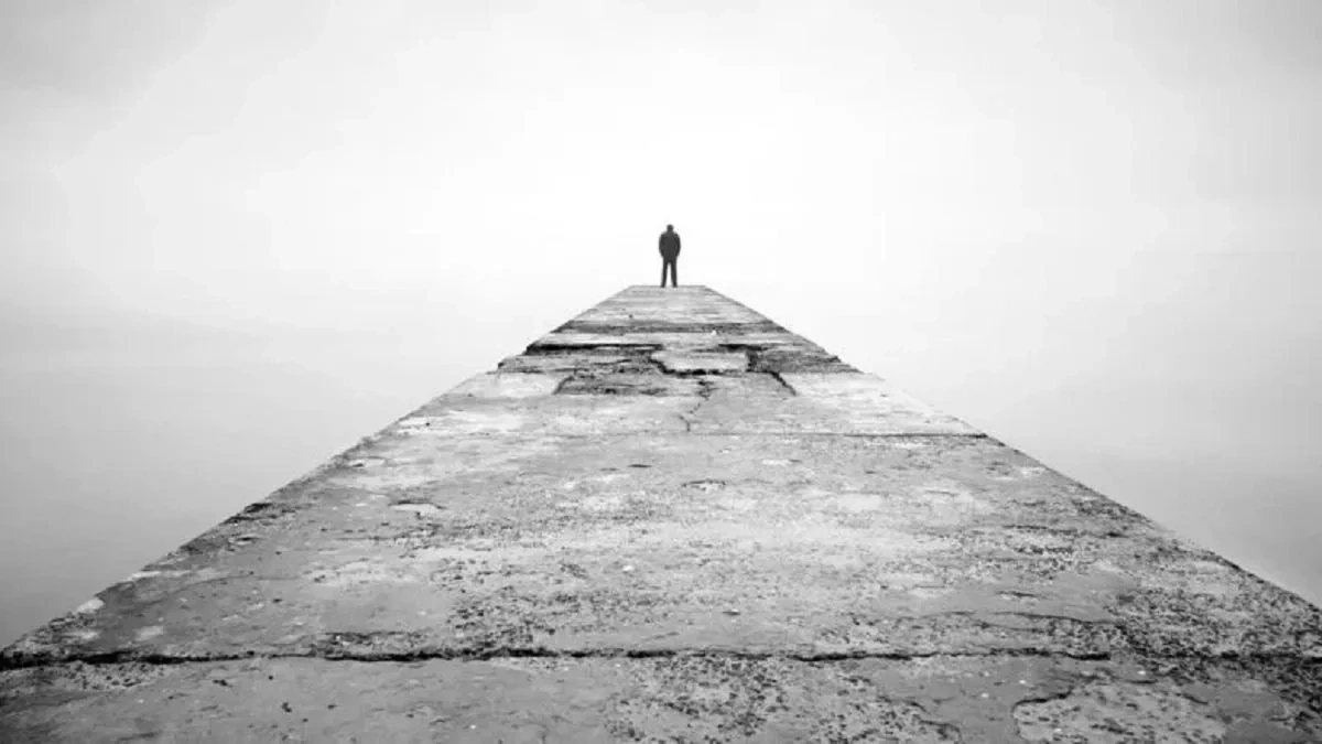 Monofobi nedir, belirtileri nelerdir? Yalnız kalma korkusu nasıl tedavi edilir?