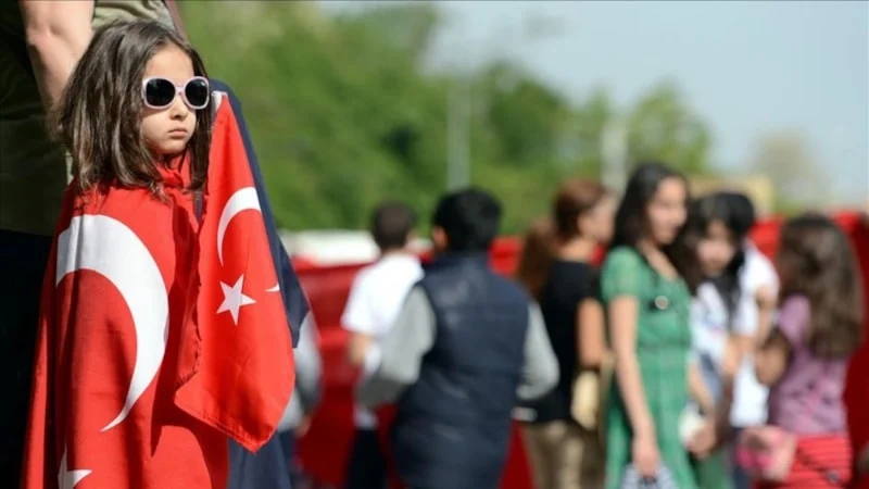 Okullarda ikinci dönem bayrak sevgisi temasıyla başlıyor