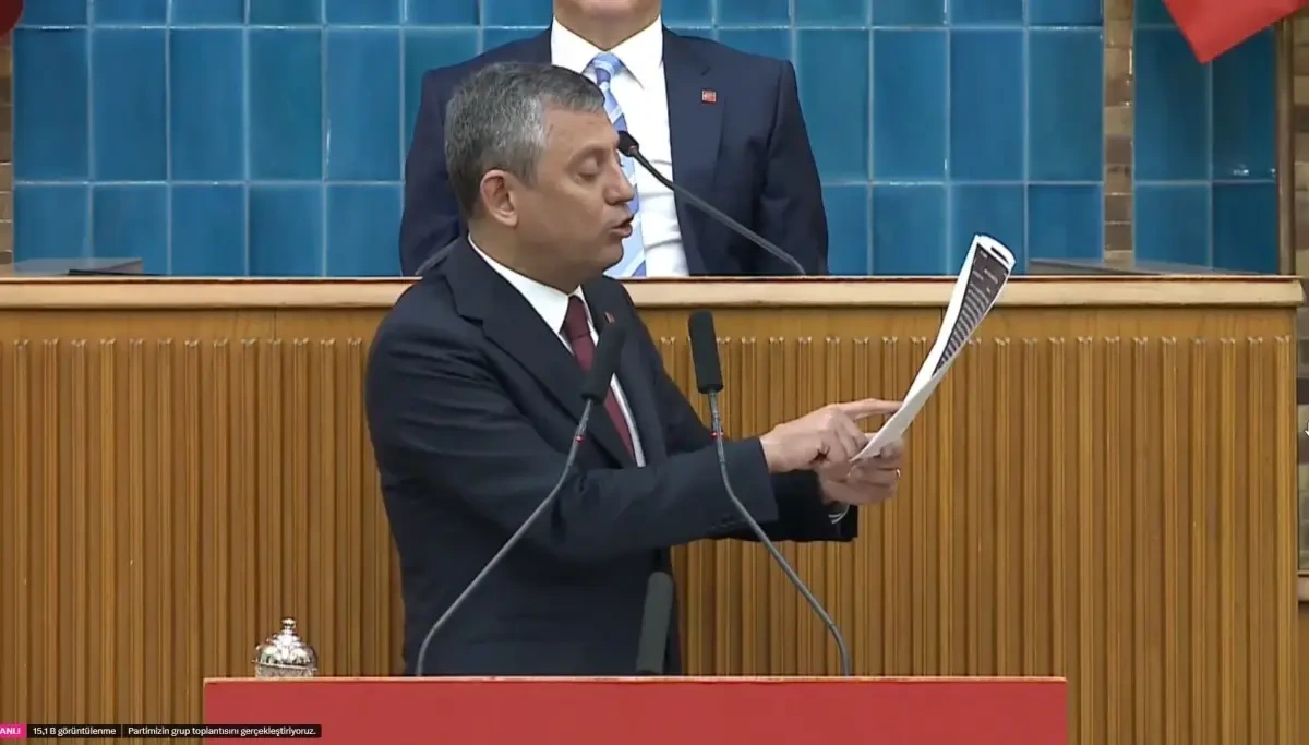 Özel, Özarslan'la arasındaki mesajları açıkladı: 'Hırsız olduğunu itiraf ettin'