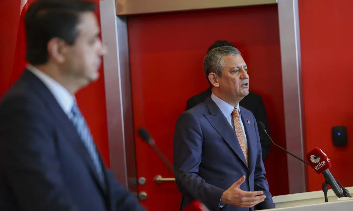 Özel'den Bahçeli'ye Nâzım Hikmet dizeleriyle erken seçim yanıtı