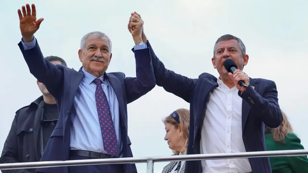 Özgür Özel'den Adana'da tarihi miting: Karalar görevine dönsün