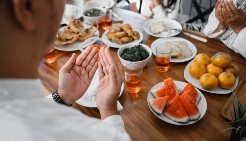 Ramazan'da susamamak için sahurda bunları yiyin