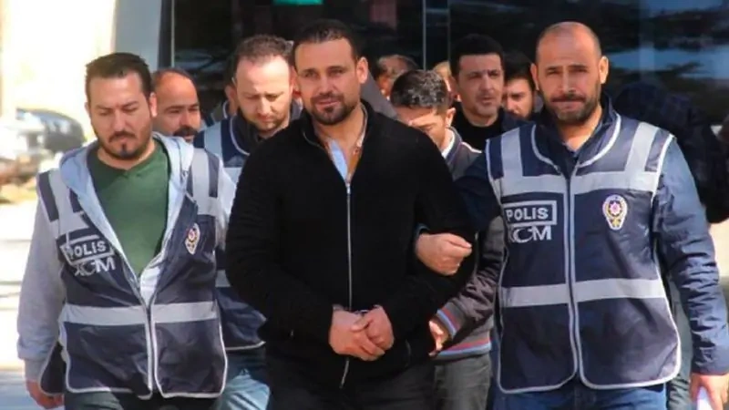 Sahte diploma çetesi lideri İstanbul'da yakalandı