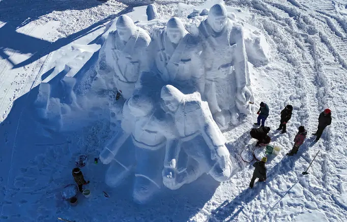 Sarıkamış şehitleri için kardan anıt: 111 yıllık vefa borcu