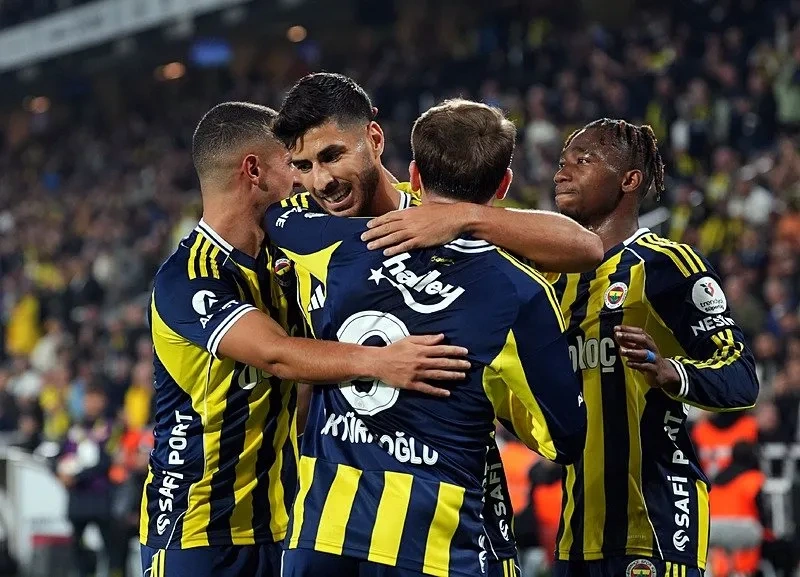 Spor yazarlarından Fenerbahçe'nin 2-1'lik galibiyetine değerlendirme