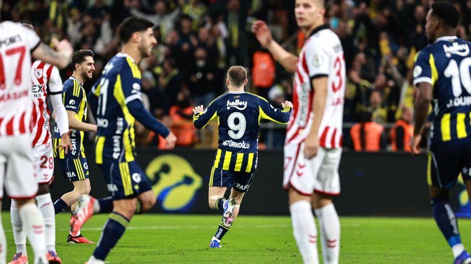 Süper Kupa'da derbi heyecanı! Fenerbahçe finale yükseldi