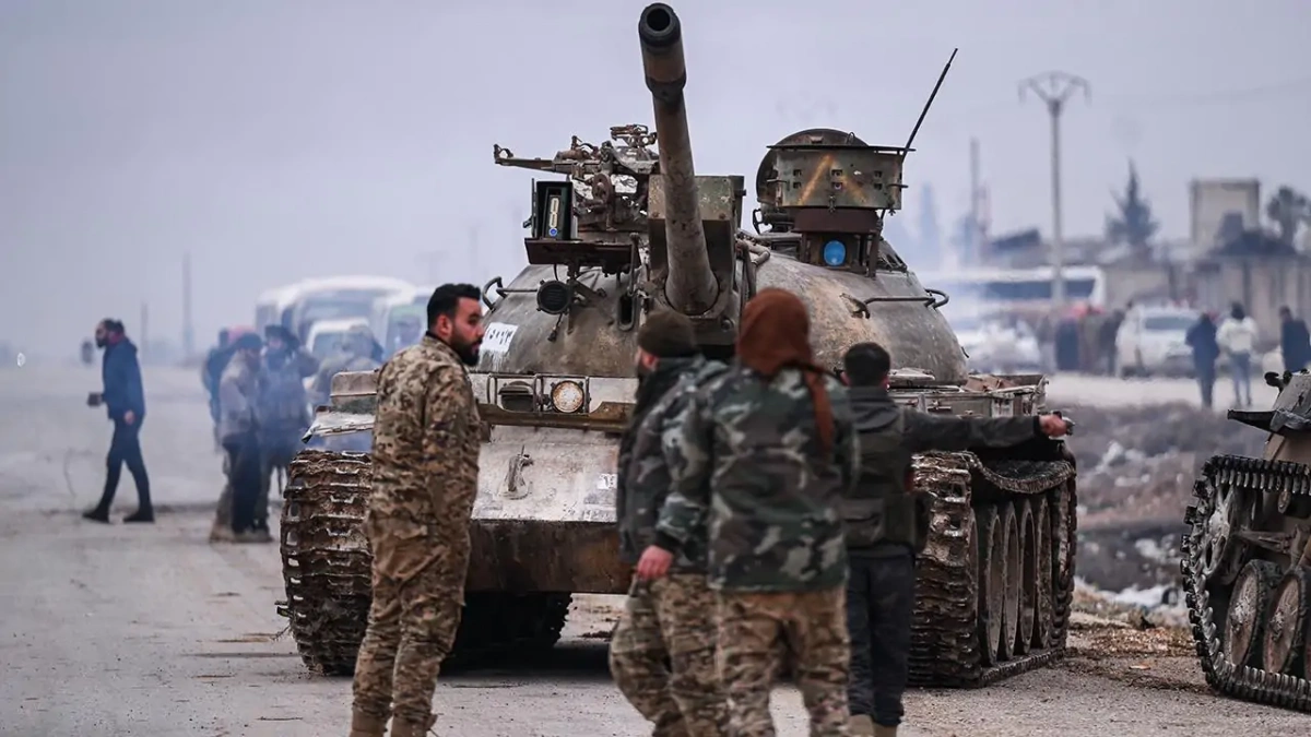 Suriye ordusu Deyr Hafir'e girdi, YPG Fırat'ın doğusuna çekiliyor