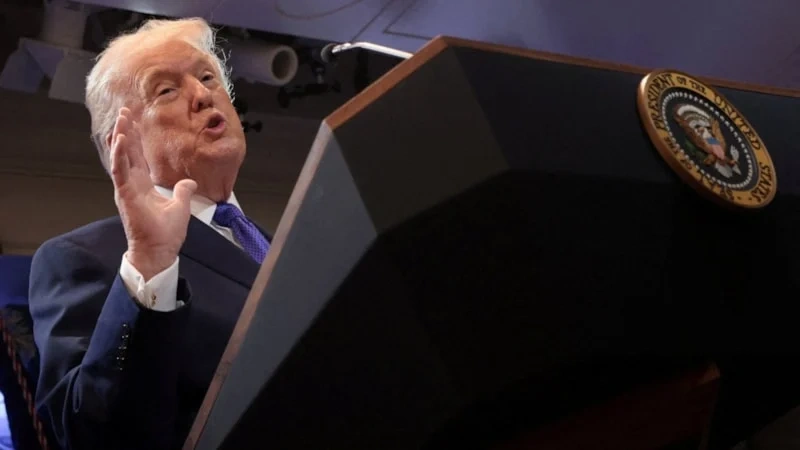 Trump Yüksek Mahkeme kararına rağmen tüm dünyaya yüzde 10 ek tarife uyguluyor