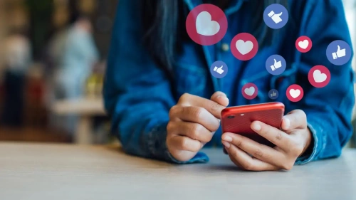 14 yaş altı sosyal medya yasağı gündemde: Yapay zeka kullanımında ikiye bölündü