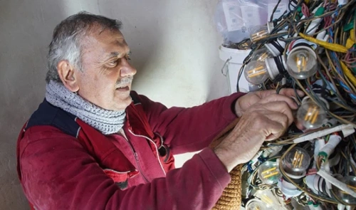 450 yıllık Osmanlı geleneği: Ramazan'ın ışıklı süsü mahyalar