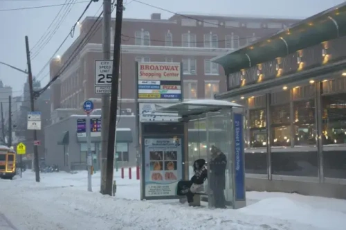 ABD'de kar fırtınası kabusu: 5 ölü, binlerce uçuş iptal