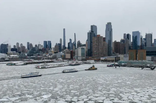 ABD'de tarihi soğuklar: 30 ölü, Hudson Nehri dondu