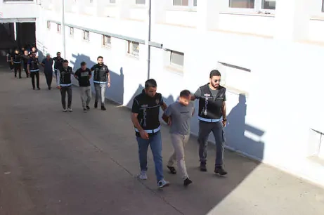 Adana'da 80 milyon TL'lik Hazine arazisi dolandırıcılığı: 5 tutuklama