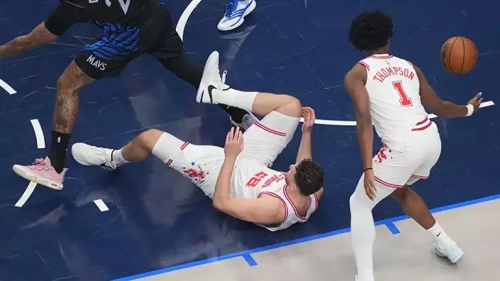 Alperen Şengün sakatlık nedeniyle maçı yarıda bıraktı