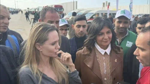 Angelina Jolie Gazzeliler için Refah Kapısı'nda: İnsani yardım ziyareti
