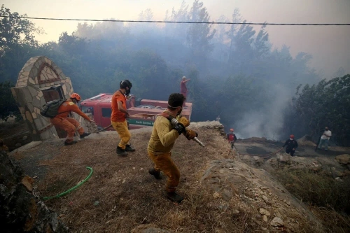 Antalya, Muğla ve Aydın’da orman yangınları: Alevler evlere sıçradı