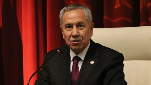 Arınç'tan İmamoğlu'na destek: "Ayakkabı numaralarına kadar biliniyor, kaçamaz"