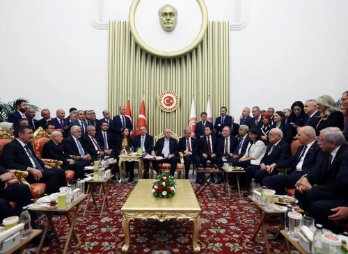 Bahçeli'den İmralı'ya talep: 