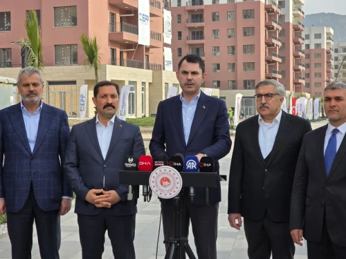 Bakan Kurum açıkladı: 500 bin sosyal konuta 8,8 milyon başvuru geldi