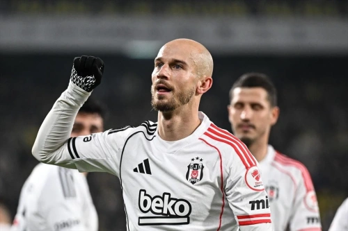 Beşiktaş, Fenerbahçe'yi son anda devirdi: 2-1