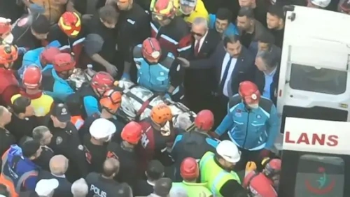 Bina faciasında tek kurtulan Dilara'ya psikologlar eşliğinde acı haber verildi