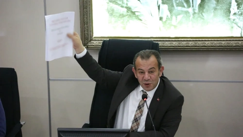 Bolu Belediye Başkanı Tanju Özcan 'irtikap' operasyonunda gözaltına alındı